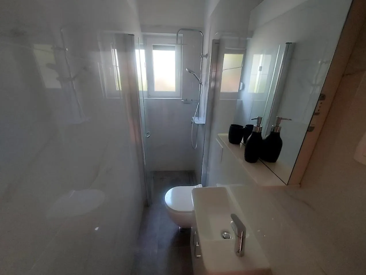 Kuca Magnolija Apartment Draga Bascanska 0*,